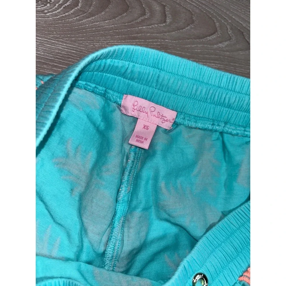 Lilly Pulitzer XS Turquoise Coral Pineapple Embroidered Scallop Shorts Resort